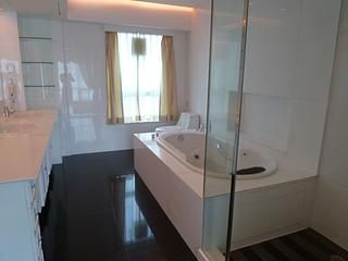 Stanley - Rosecliff 24