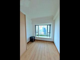 Mid Levels Central - Regence Royale Tower 1 10