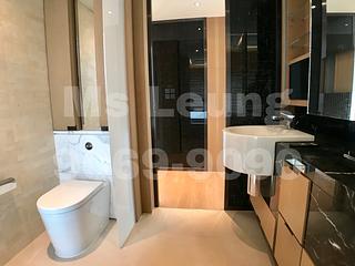 Mid Levels Central - Gramercy 04