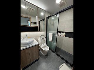 Tung Chung - Coastal Skyline Phase 4 Le Bleu Deux Block 2 07