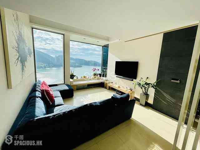 Repulse Bay - The Beachfront 04