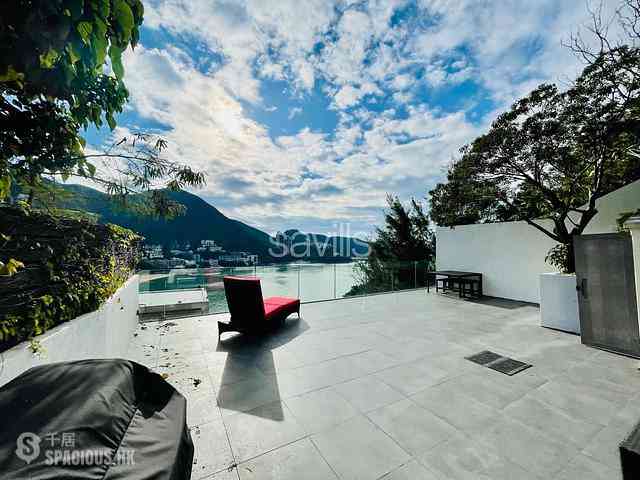 Repulse Bay - The Beachfront 10