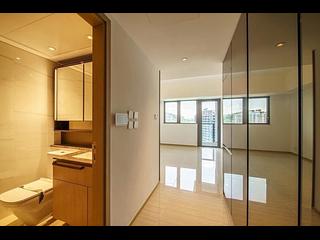 Gold Coast / So Kwun Wat - Mori 02