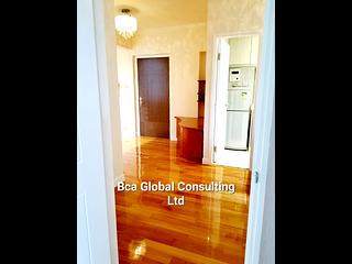 Sai Ying Pun - Golden Phoenix Court 02