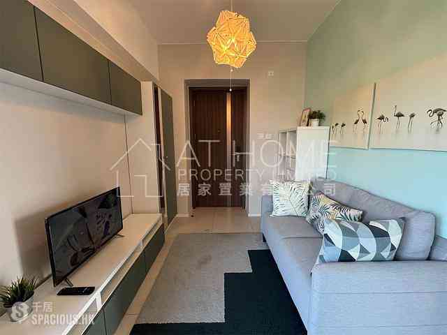 Shau Kei Wan - EAST 17 01