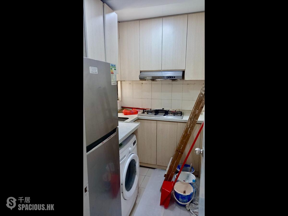Sai Ying Pun - Connaught Garden 01
