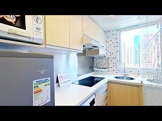 Causeway Bay - Lee King Mansion 15