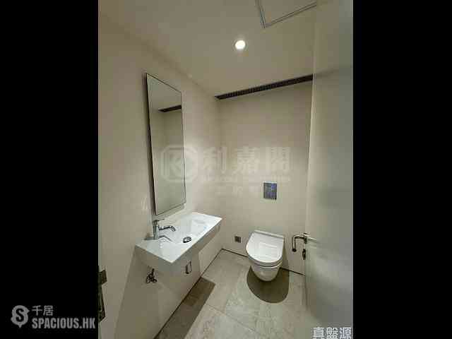 Braemar Hill - Wilshire Towers Block B 09