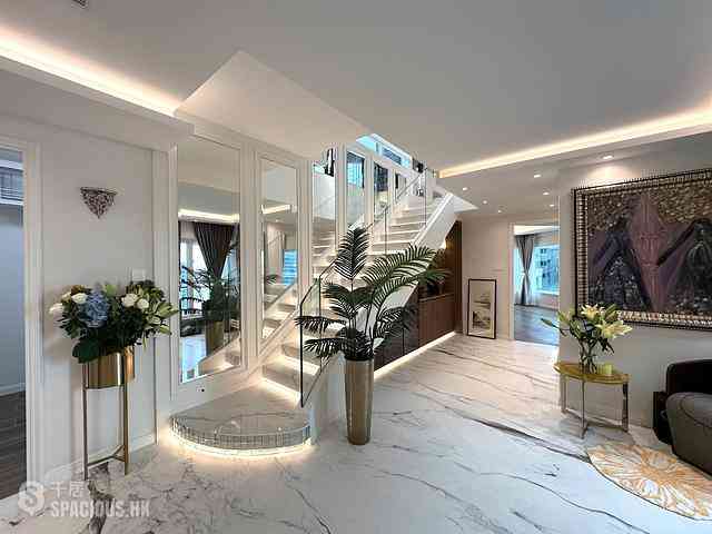West Kowloon - The Waterfront Phase 2 Block 6 04