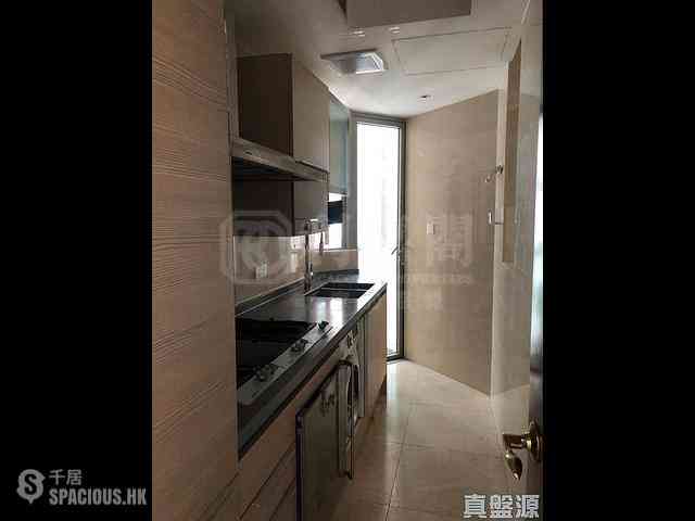 Yau Ma Tei - The Coronation Tower 2 07