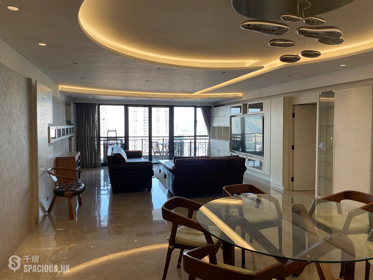 Mid Levels Central - Clovelly Court Block 1 01