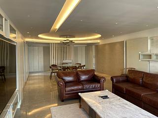 Mid Levels Central - Clovelly Court Block 1 06