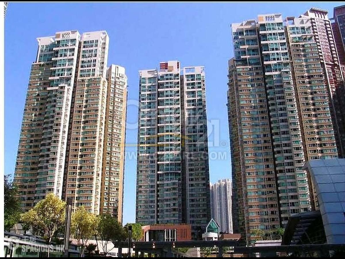 West Kowloon - The Waterfront Phase 1 01