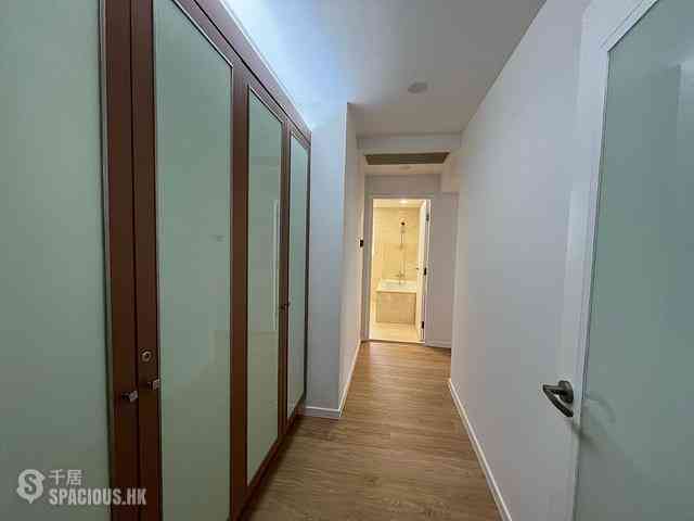 Mid Levels Central - Tregunter Block 1 13