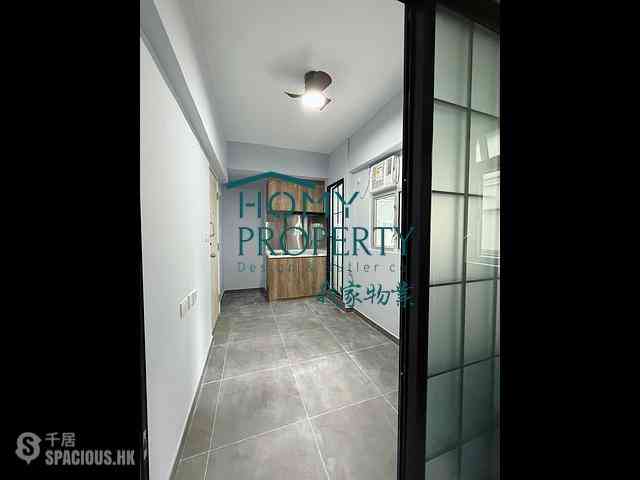Sheung Wan - 229-231, Hollywood Road 02