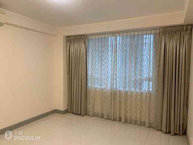 Wan Chai - Phoenix Court Block 4 03