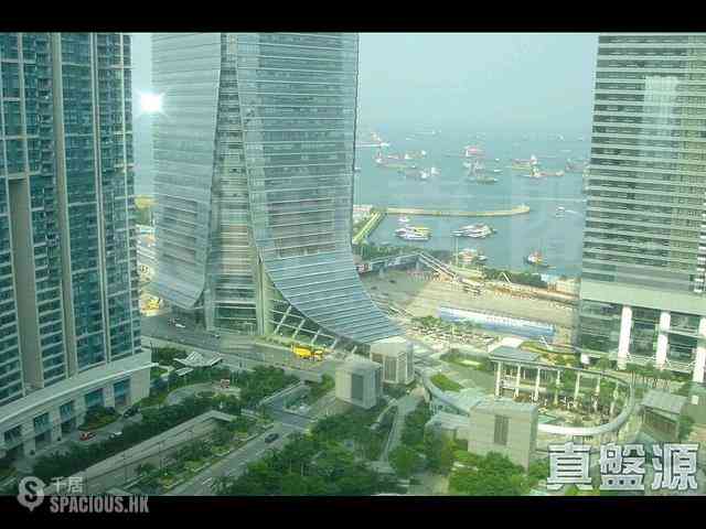 West Kowloon - The Waterfront Phase 1 Block 2 02