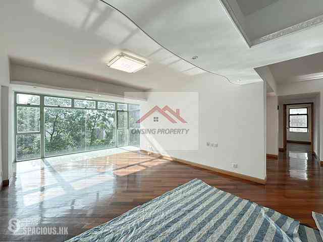 Mid Levels West - Woodland Gardens 01