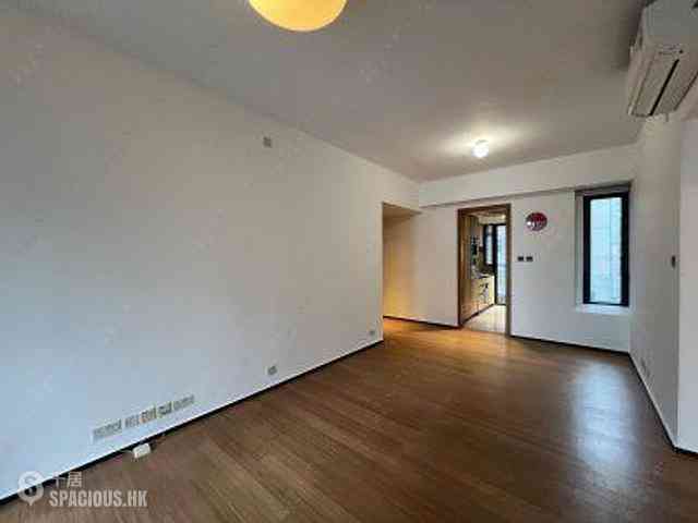 Mid Levels Central - Arezzo 01