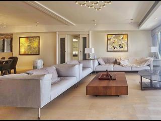 Mid Levels Central - Clovelly Court Block 1 04
