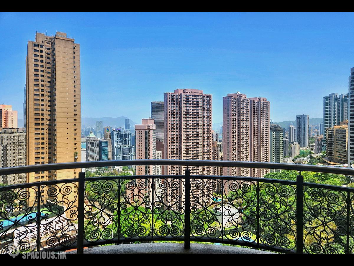 Mid Levels Central - Clovelly Court Block 1 01