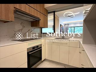 Mid Levels West - Realty Gardens 08
