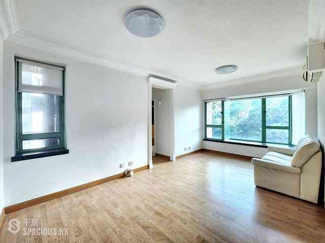 Wan Chai - Royal Court 01