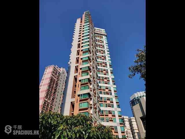Wan Chai - Royal Court 01