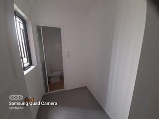 Mid Levels Central - 62B, Robinson Road 08