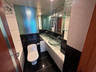 West Kowloon - The Harbourside Block 3 22