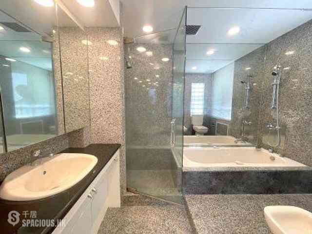 Shouson Hill - Country Villa Block 3 07