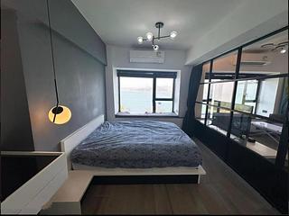 Kennedy Town - Serene Court 04