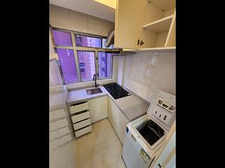 Sai Ying Pun - Fung Yat Building 05