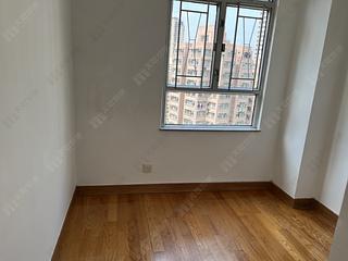 Sai Ying Pun - Yuk Ming Towers Block 1 04