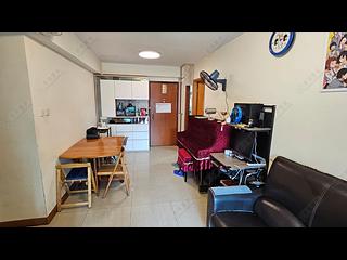 Tseung Kwan O - The Grandiose Block 1 02