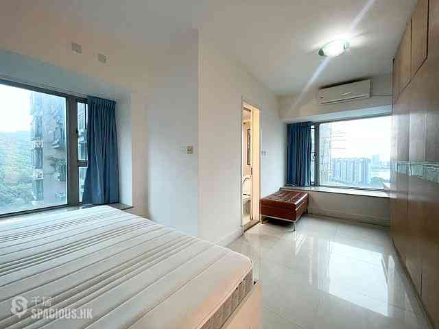 Tung Chung - Caribbean Coast Phase 3 Carmel Cove Tower 9 05