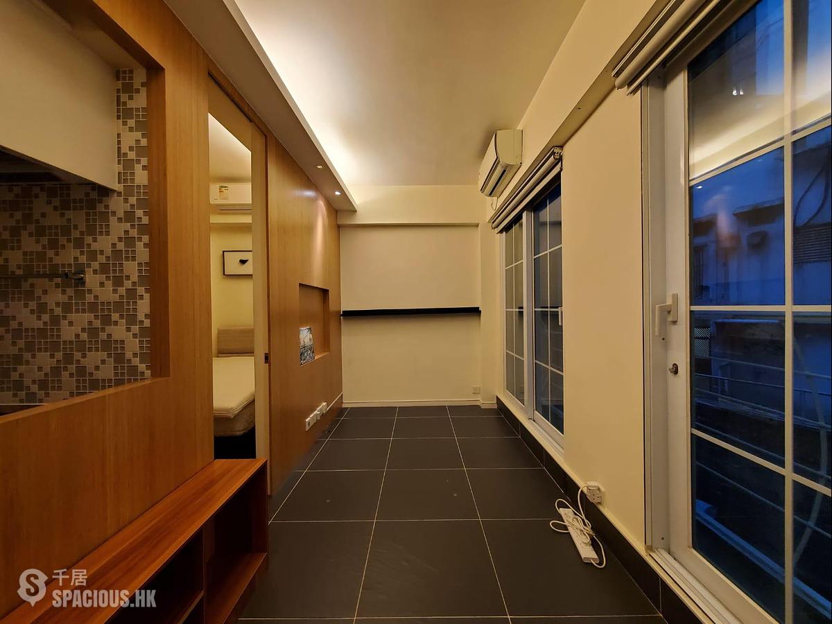 Soho - 47B, Elgin Street 01