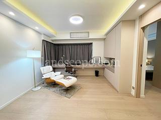 Mid Levels Central - Elegant Terrace 07