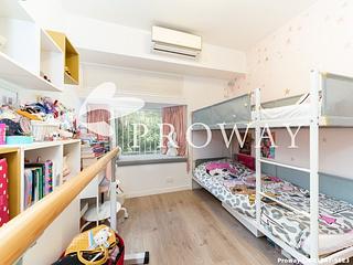 Happy Valley - Ventris Place 08