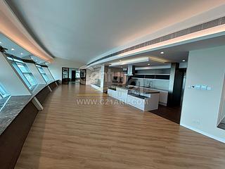 Repulse Bay - The Lily 11