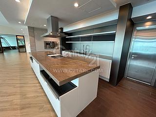 Repulse Bay - The Lily 21