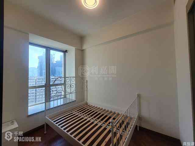 Yau Ma Tei - The Coronation Tower 7 08
