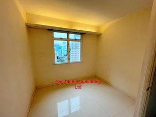 Mid Levels Central - On Fung Building 04