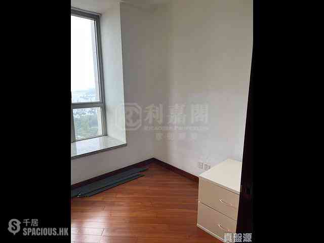 Yau Ma Tei - The Coronation Tower 2 09