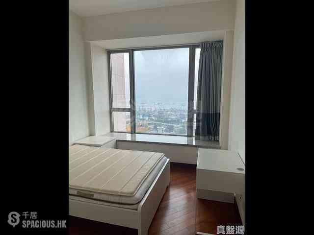 Yau Ma Tei - The Coronation Tower 2 04