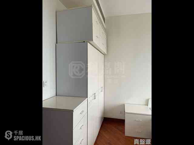 Yau Ma Tei - The Coronation Tower 2 12