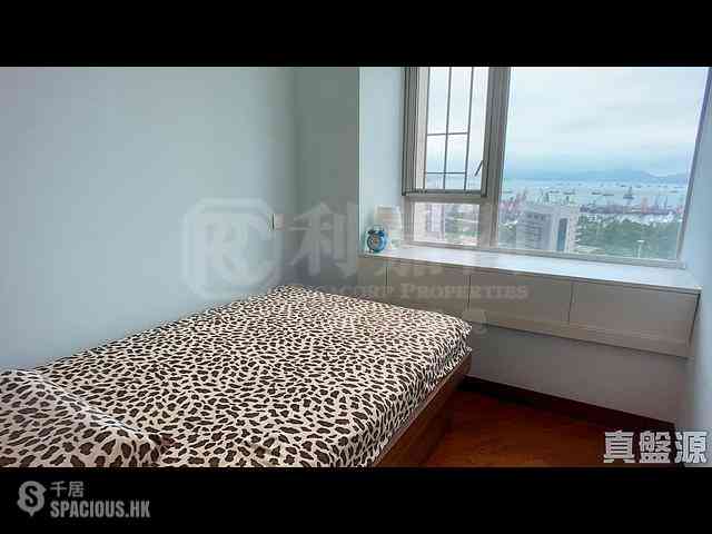 Yau Ma Tei - The Coronation Tower 1 11