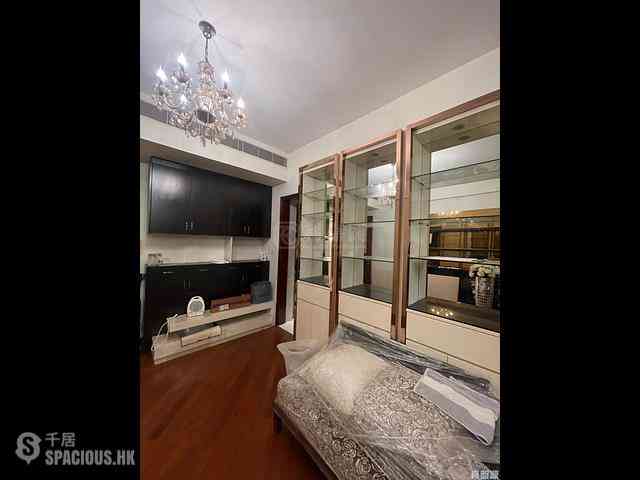 Yau Ma Tei - The Coronation Tower 1 06