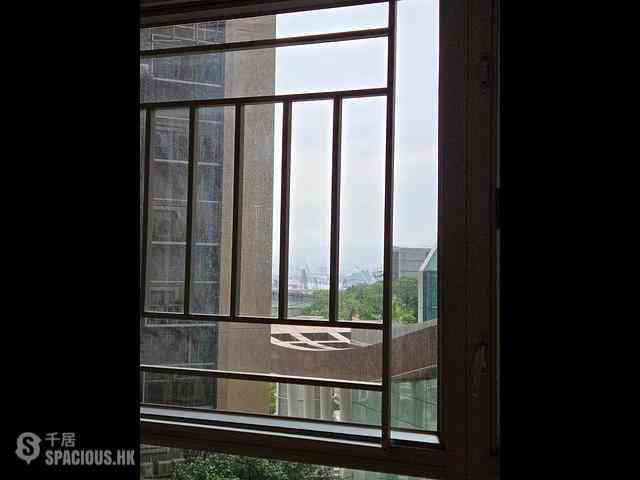 West Kowloon - The Waterfront Phase 1 13