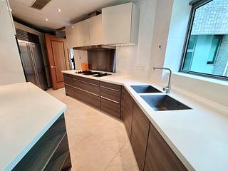 Mid Levels Central - Regence Royale Tower 1 02